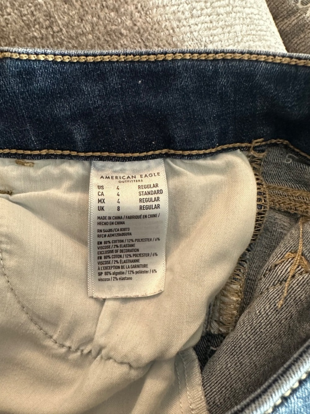 American Eagle Ripped Jeans Size 4 Distressed Patched Denim - Picture 4 of 4